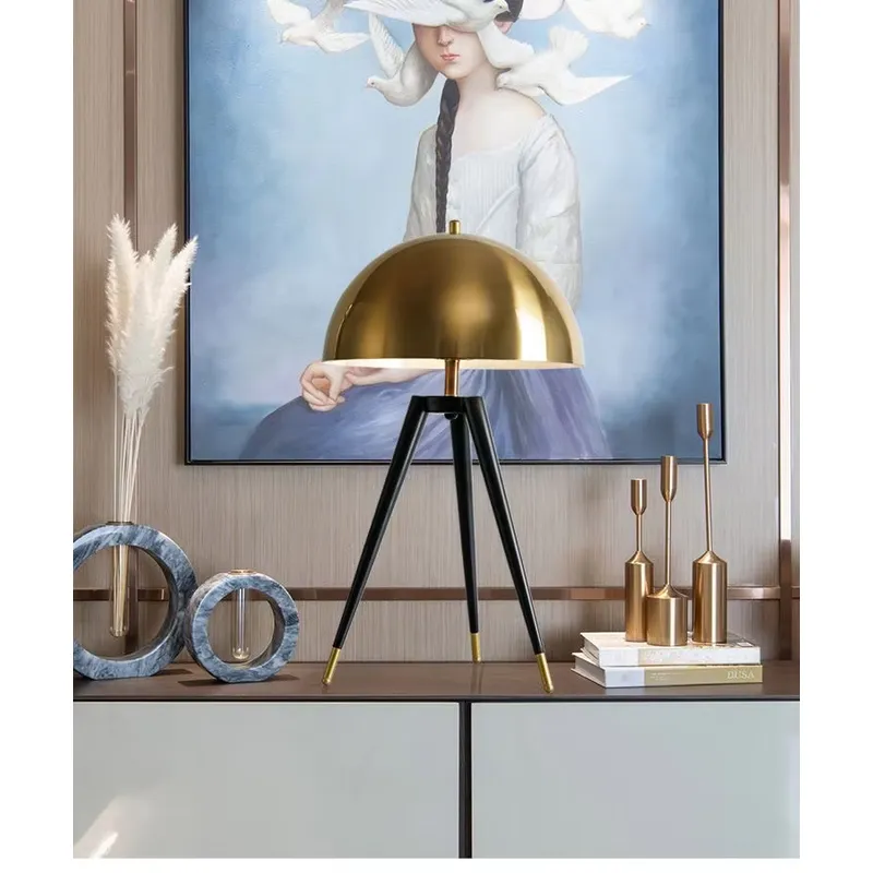 Modern Iron Tripod Table Lamp  - đánh giá và giá Home Decor Lighting Manufacturer