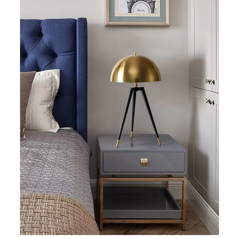 Modern Iron Tripod Table Lamp  - đánh giá và giá Home Decor Lighting Manufacturer